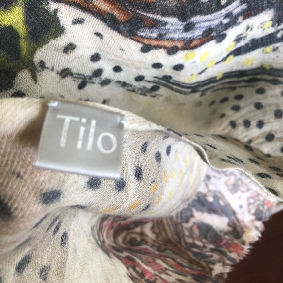 Tilo Patterned Scarf - Picture 3 of 3